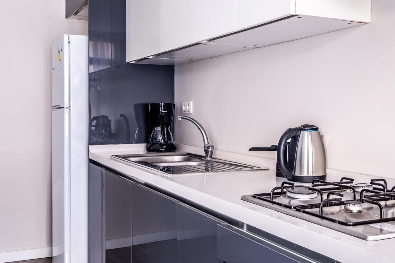 Central Flat With Sleek Interior In Sisli Istanbul Exterior photo