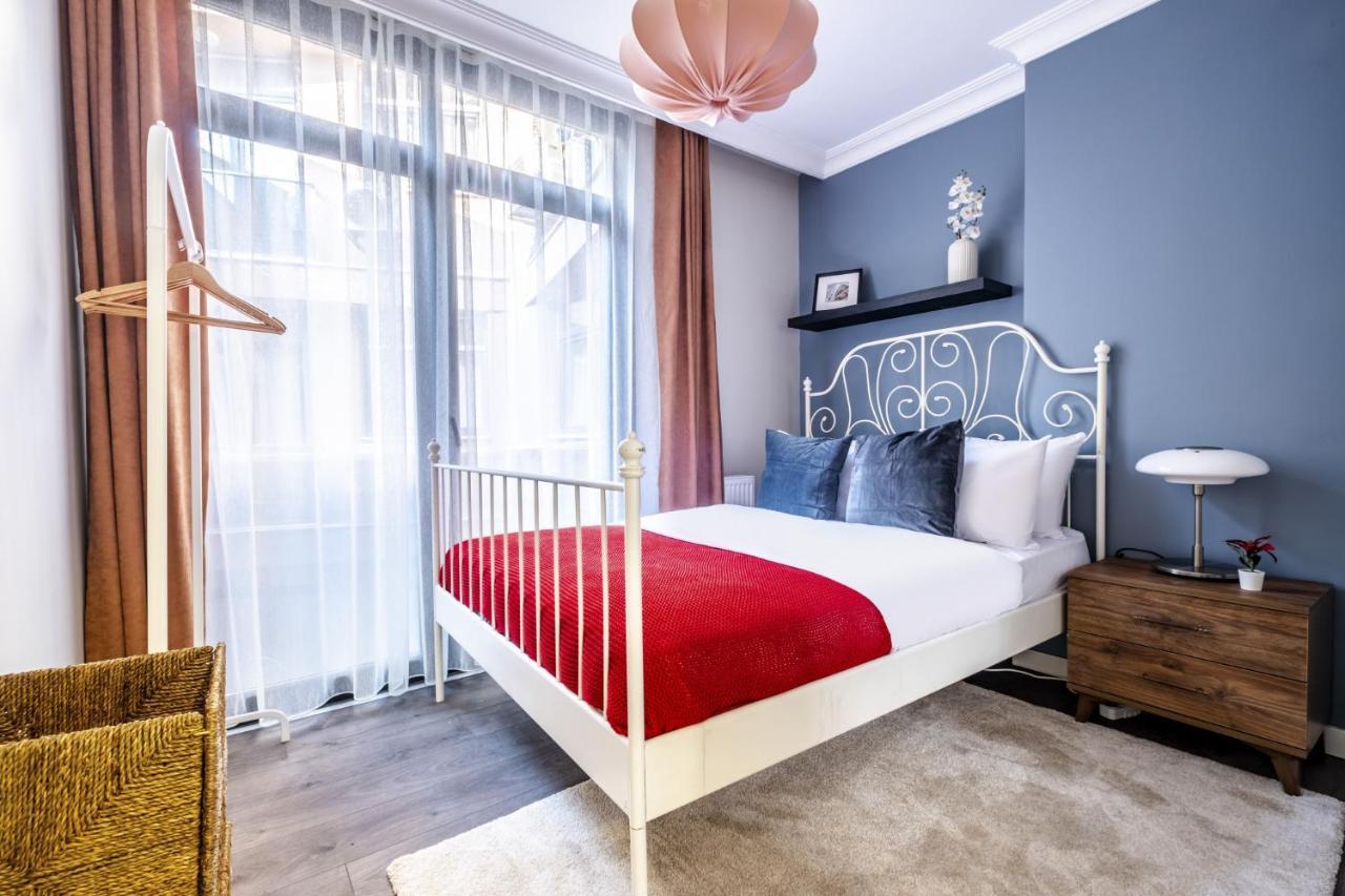 Central Flat With Sleek Interior In Sisli Istanbul Exterior photo